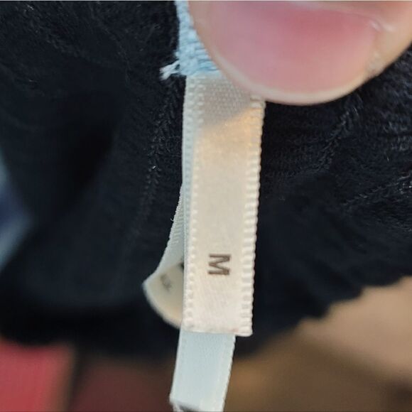 KIMCHI BLUE Ruffled Long Sleeve Crop Top - Picture 10 of 11